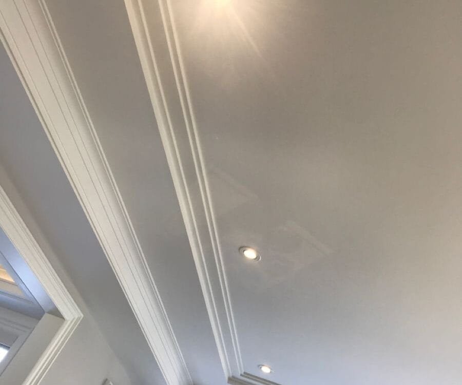 4 أنواع كرانيش سقف فيوتك | أناقة وتشطيب عصري مضمون